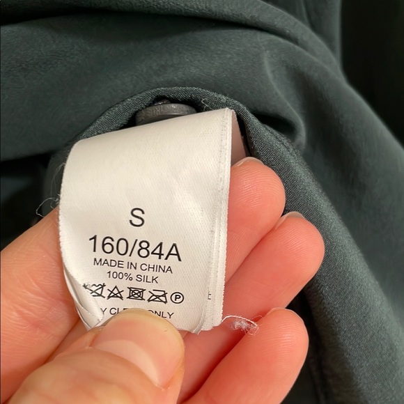 Kate Spade Silk Button-Up Long Sleeve Blouse - Picture 4 of 6